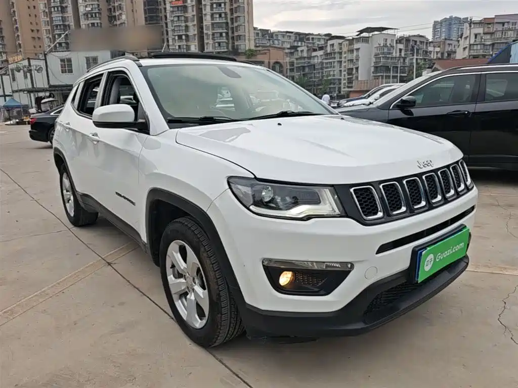 Jeep Compass — фото 4