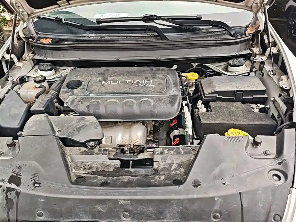 Jeep Cherokee — фото 20