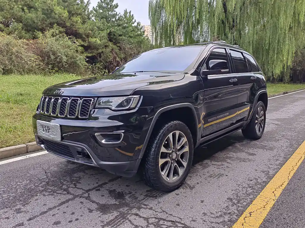 Jeep Grand Cherokee (Import)