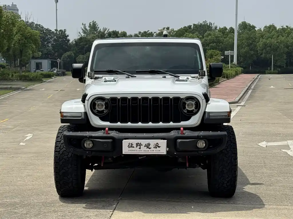 Jeep Wrangler — фото 2