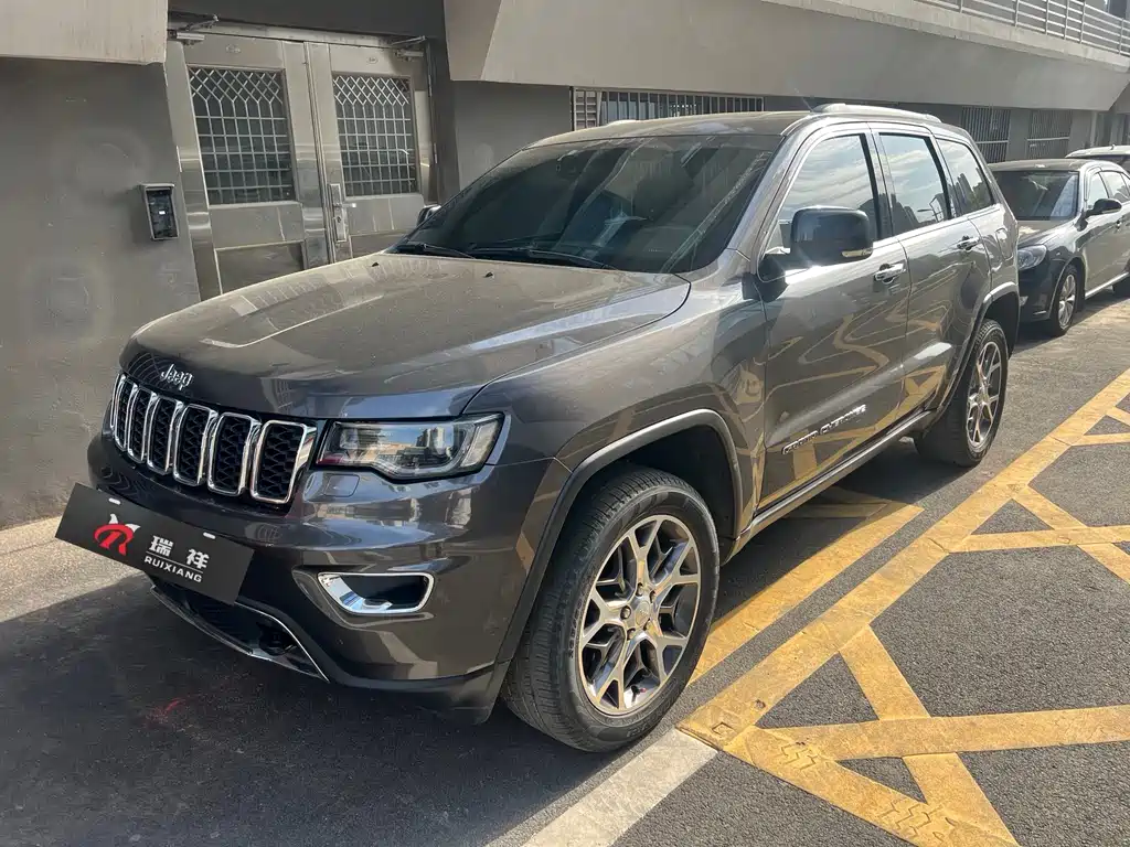 Jeep Grand Cherokee (Import) — фото 3
