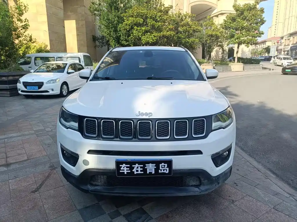 Jeep Compass — фото 3