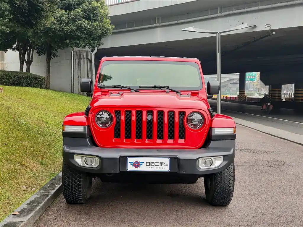 Jeep Wrangler — фото 2
