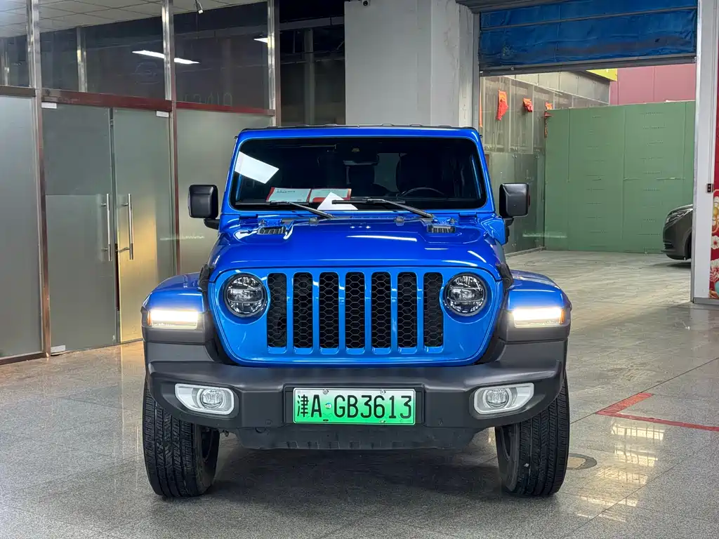 Jeep Wrangler PHEV — фото 2