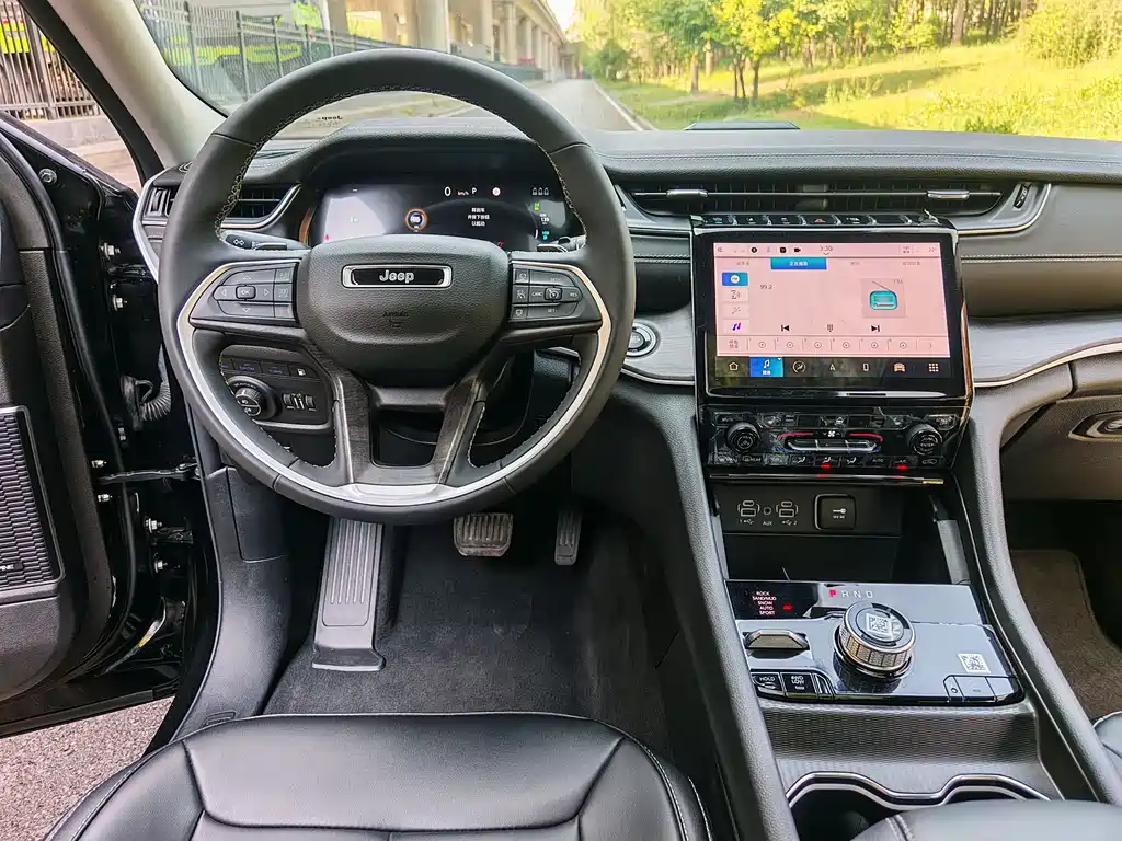 Jeep Grand Cherokee 4xe (Import) — фото 7
