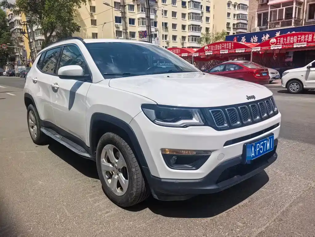 Jeep Compass — фото 3