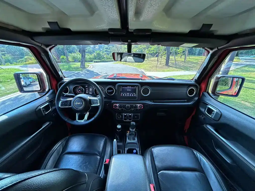 Jeep Wrangler — фото 5