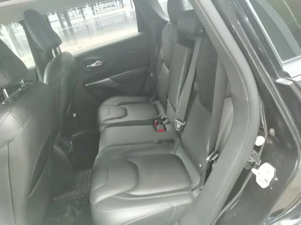 Jeep Cherokee — фото 17