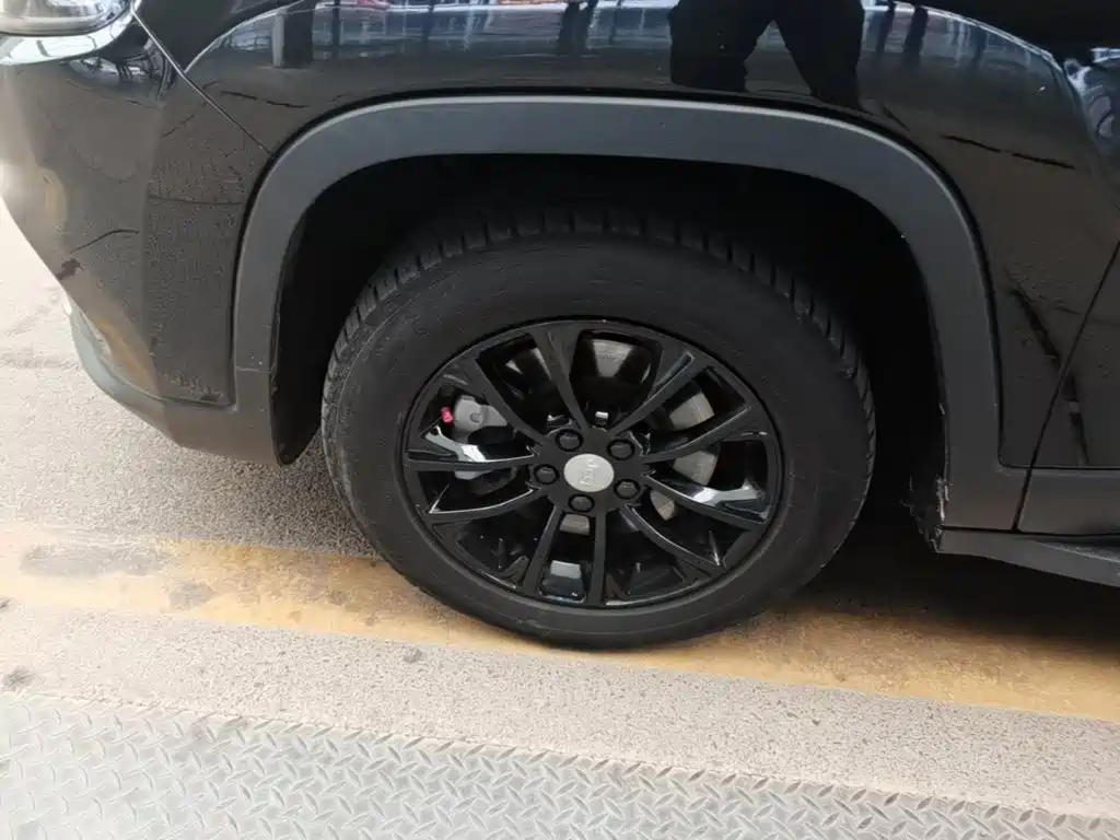 Jeep Cherokee — фото 23