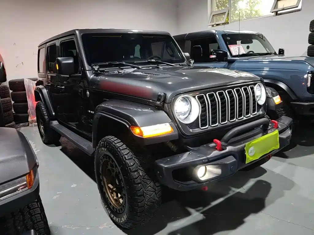 Jeep Wrangler — фото 4