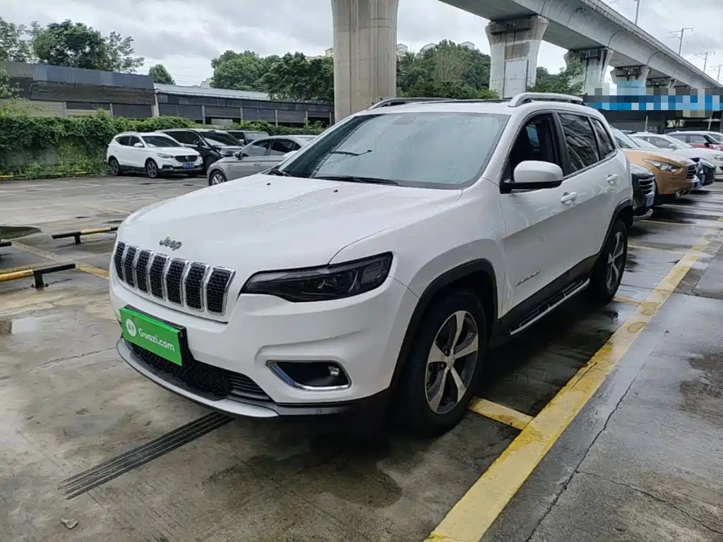 Jeep Cherokee — фото 2