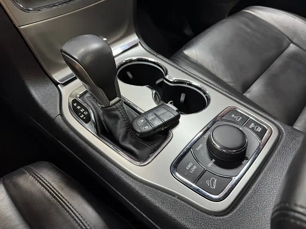 Jeep Grand Cherokee (Import) — фото 24