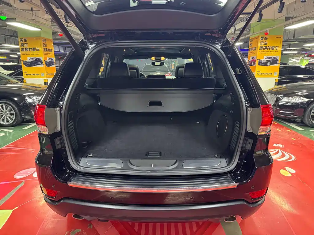 Jeep Grand Cherokee (Import) — фото 35