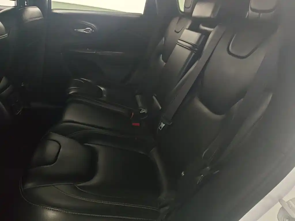 Jeep Cherokee — фото 17