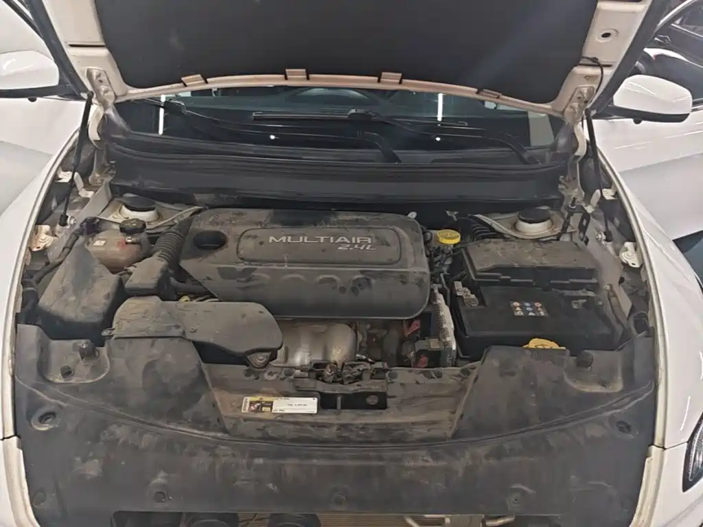 Jeep Cherokee — фото 20