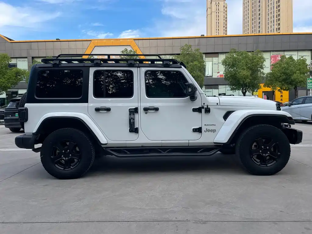 Jeep Wrangler — фото 6