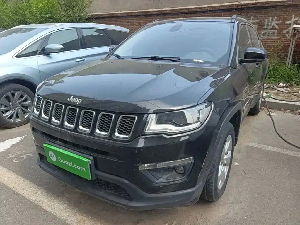 Jeep Compass — фото 2