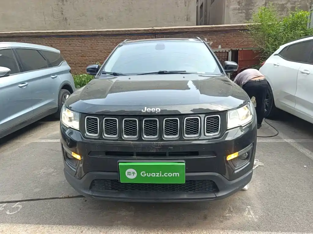 Jeep Compass — фото 3