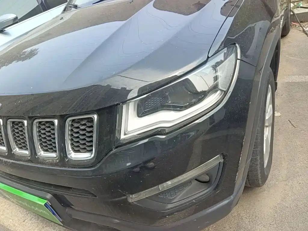 Jeep Compass — фото 24