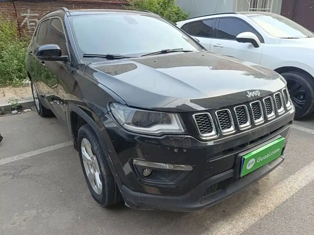 Jeep Compass — фото 4