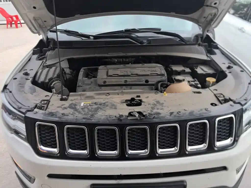 Jeep Compass — фото 20