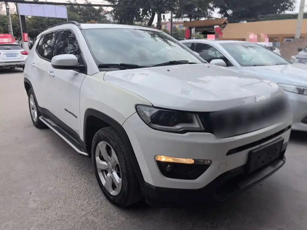 Jeep Compass — фото 4