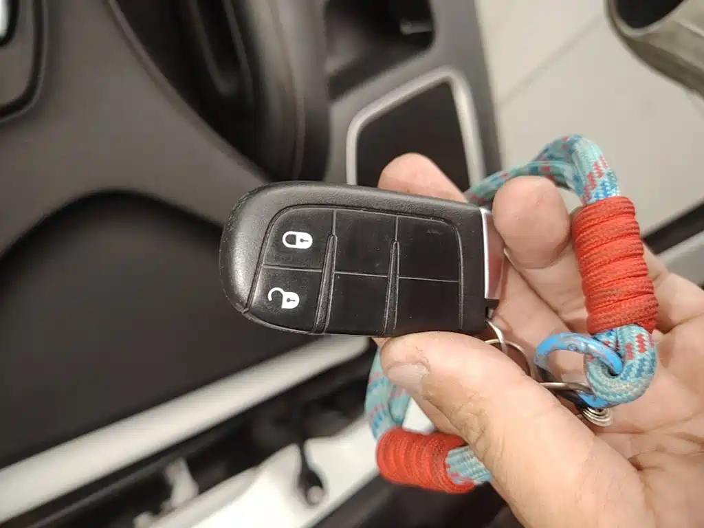 Jeep Compass — фото 11