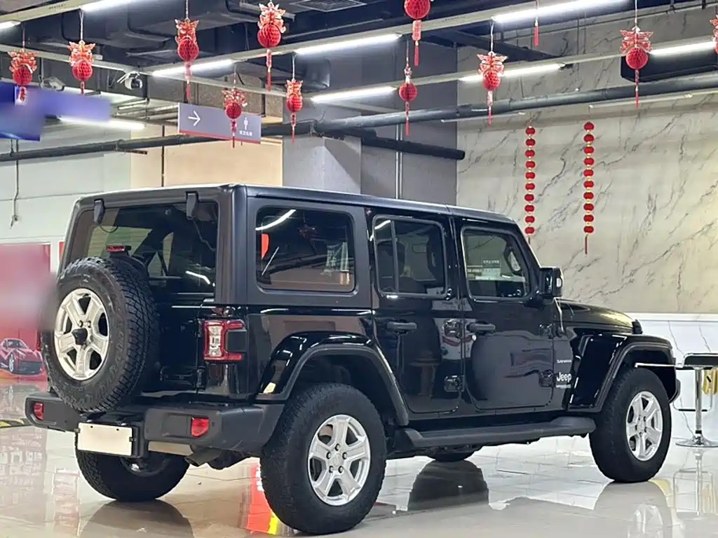 Jeep Wrangler — фото 4