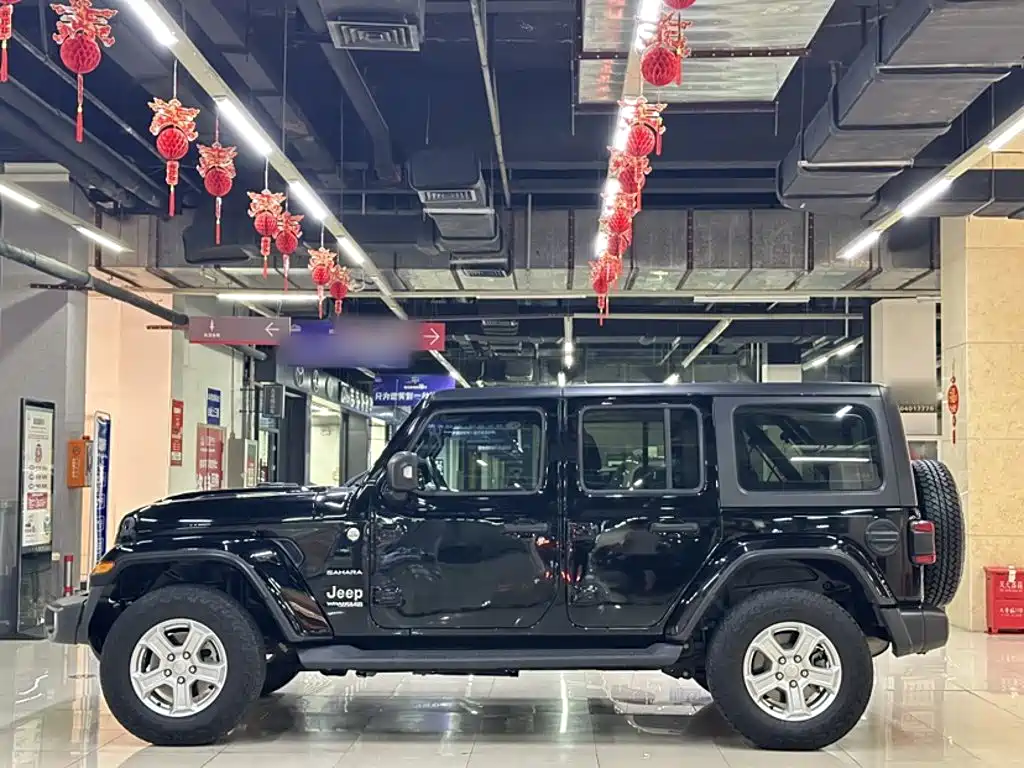 Jeep Wrangler — фото 5