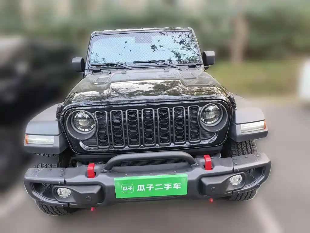 Jeep Wrangler — фото 24