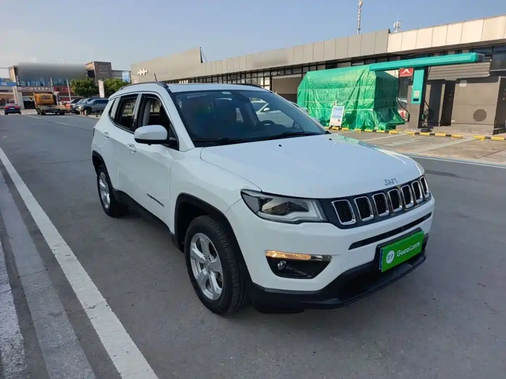 Jeep Compass — фото 4