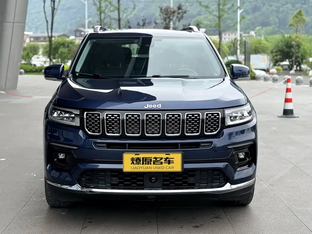 Jeep Grand Commander — фото 2