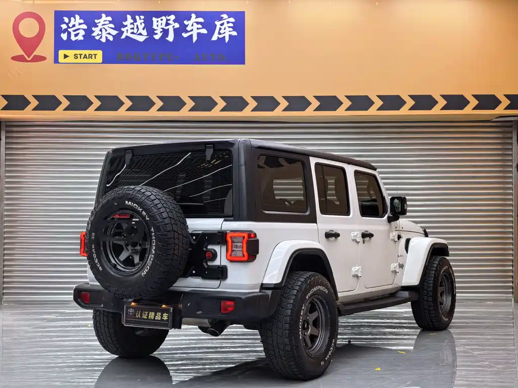 Jeep Wrangler — фото 4