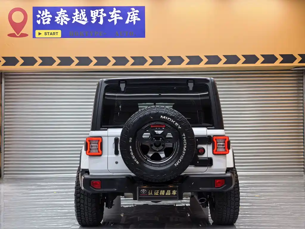 Jeep Wrangler — фото 5
