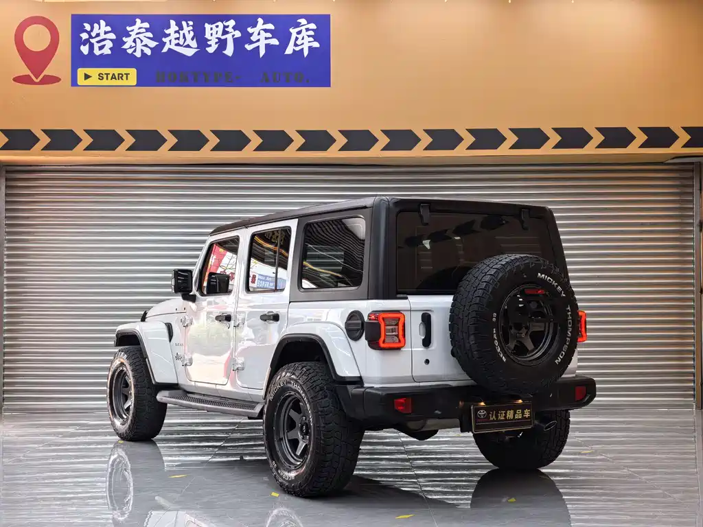Jeep Wrangler — фото 6