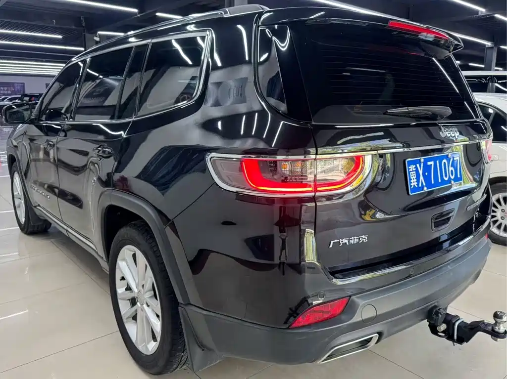 Jeep Grand Commander — фото 5