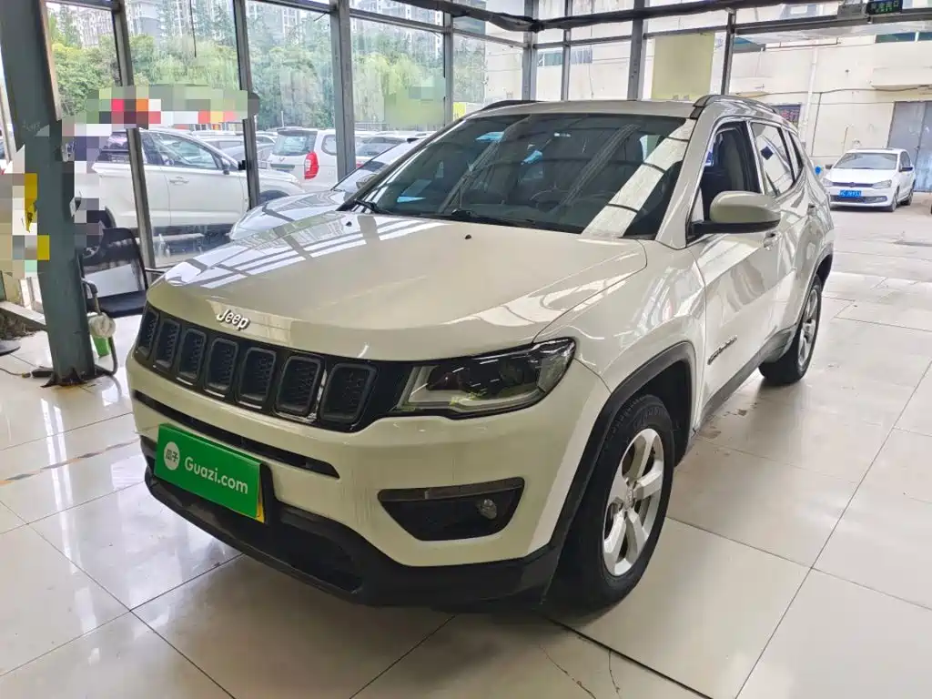 Jeep Compass — фото 2