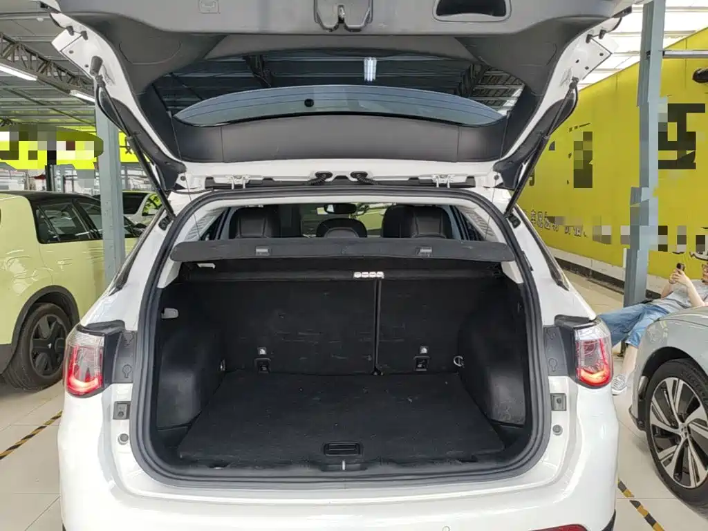 Jeep Compass — фото 19