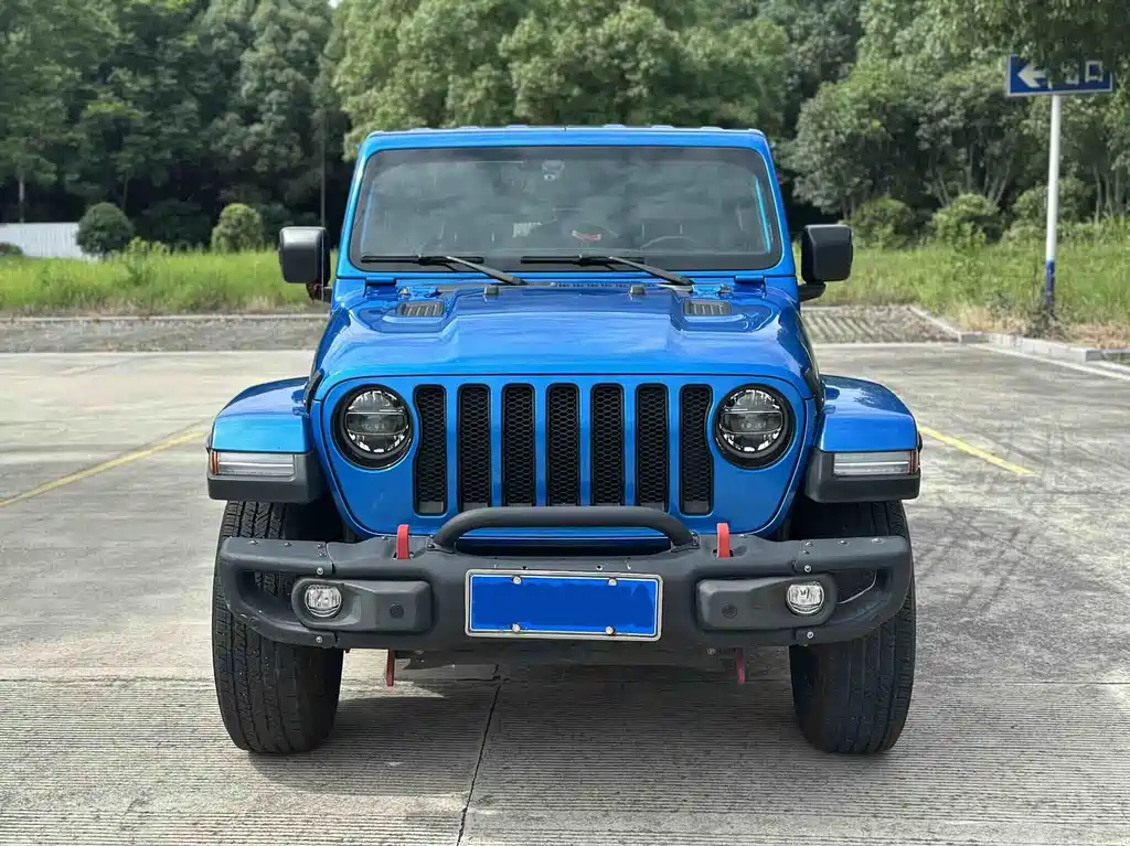 Jeep Wrangler — фото 2