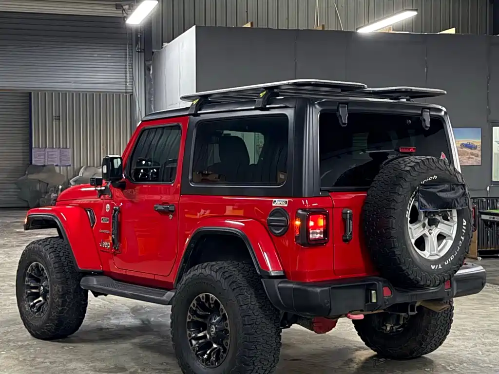 Jeep Wrangler — фото 4