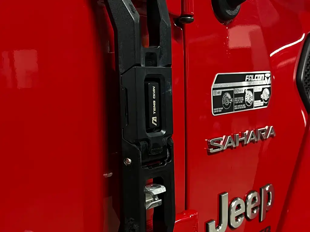 Jeep Wrangler — фото 8