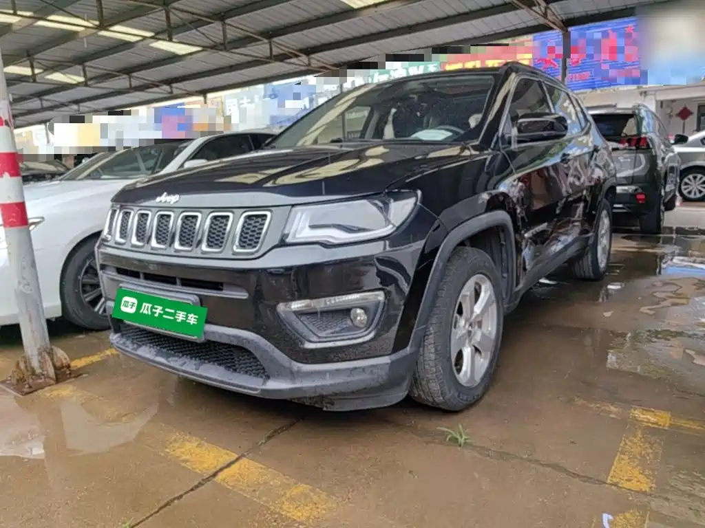 Jeep Compass — фото 2