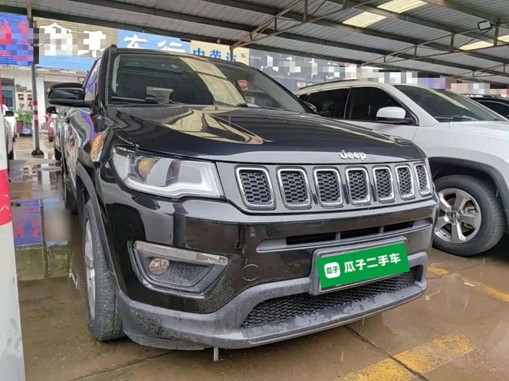 Jeep Compass — фото 4