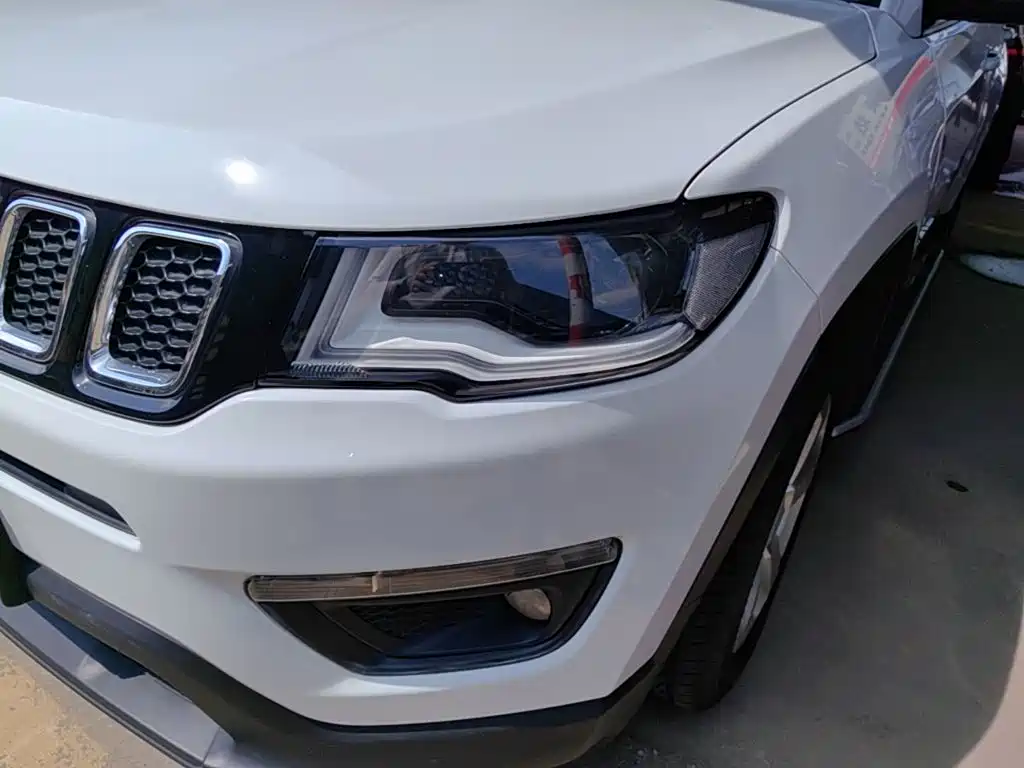 Jeep Compass — фото 24