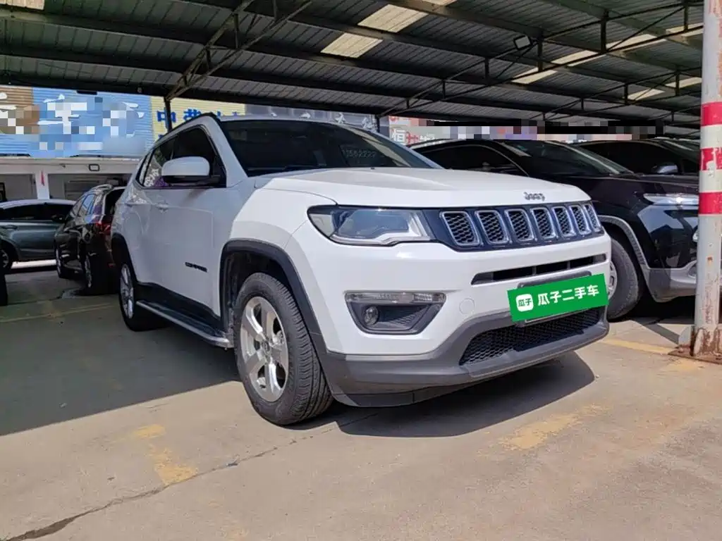 Jeep Compass — фото 4
