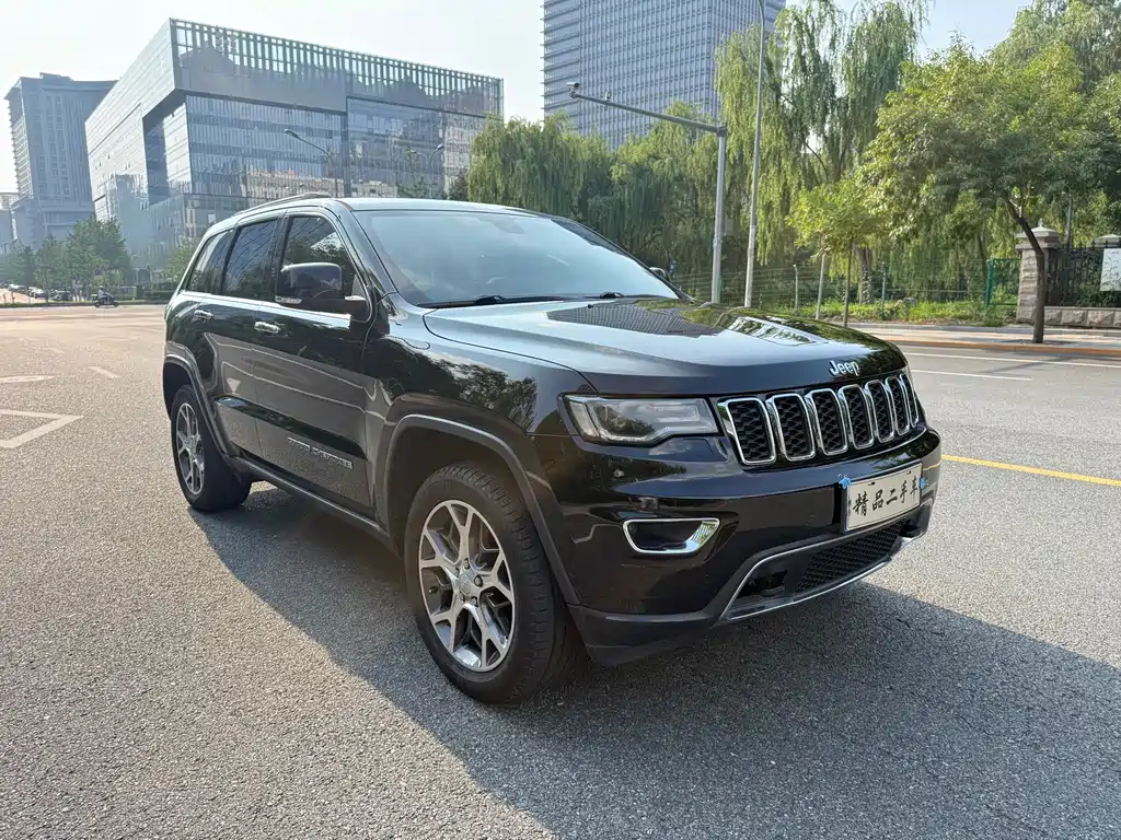 Jeep Grand Cherokee (Import) — фото 3