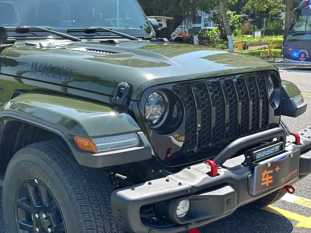 Jeep Gladiator — фото 18
