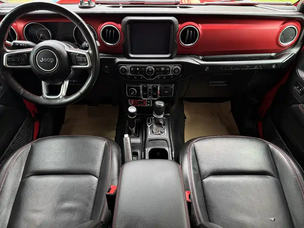 Jeep Wrangler — фото 2