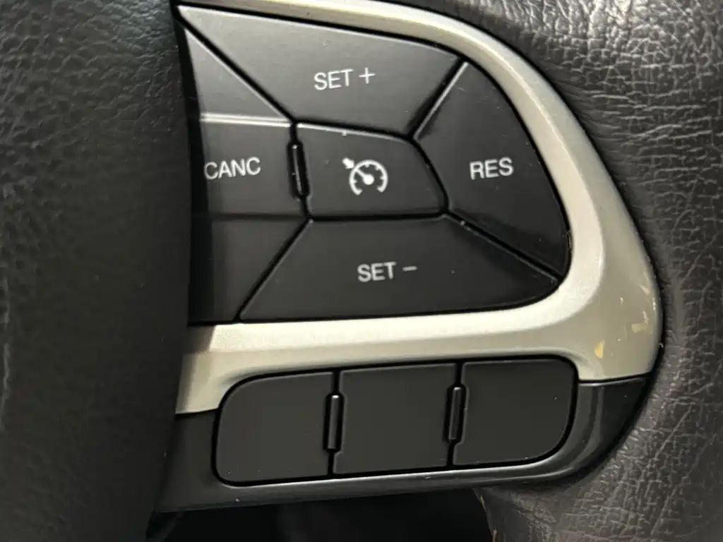 Jeep Compass — фото 18