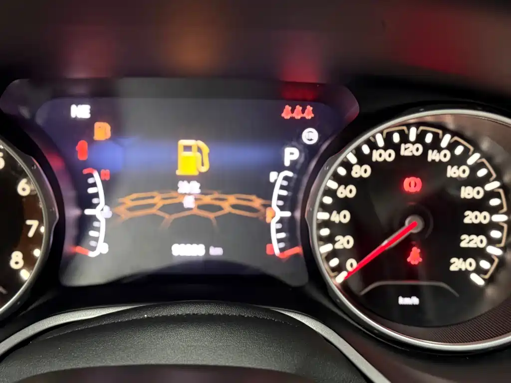 Jeep Compass — фото 19